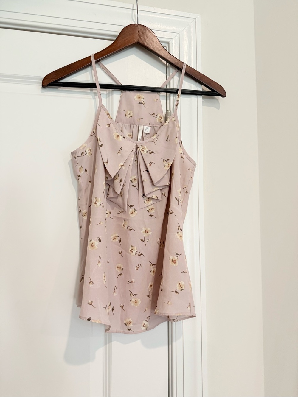 LC Lauren Conrad Pale Mauve Floral Ruffle Camisole
